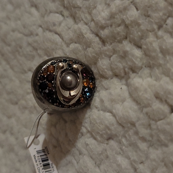 Woman coach 💍 ring. - Picture 1 of 4